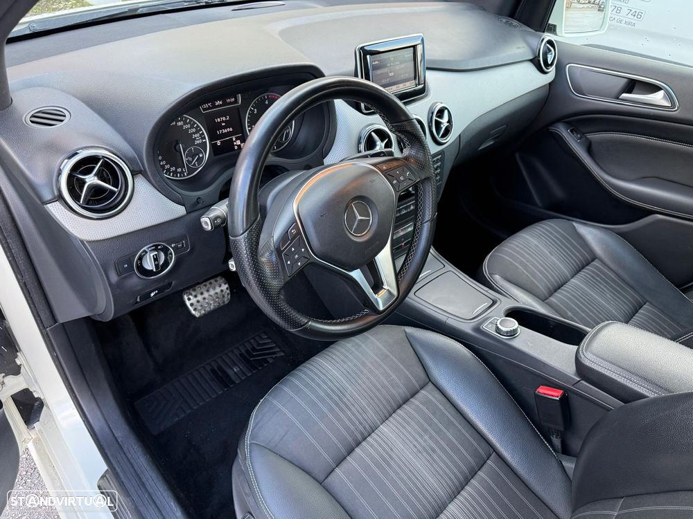 Mercedes-Benz B 180 CDI BlueEFFICIENCY Aut. - 19