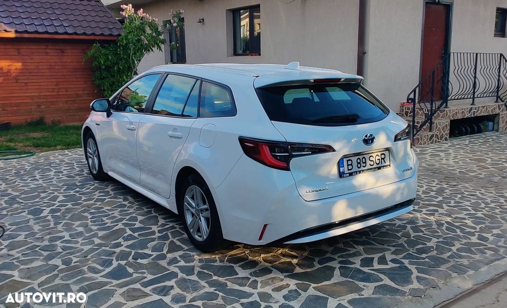 Toyota Corolla 1.8 HSD Dynamic - 3