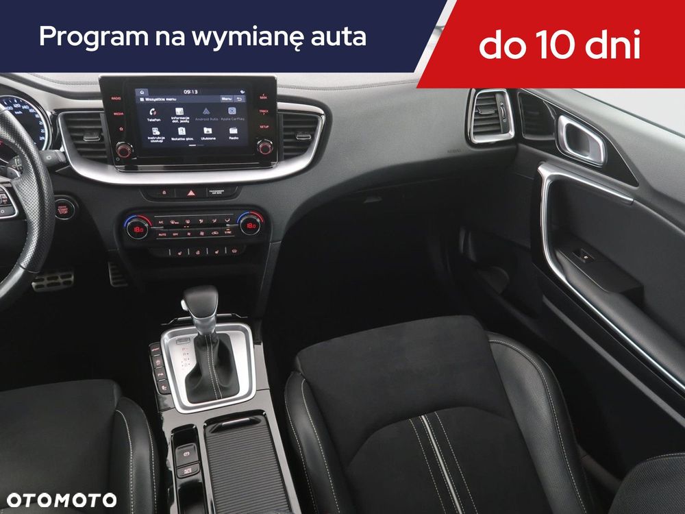 Kia ProCeed - 10