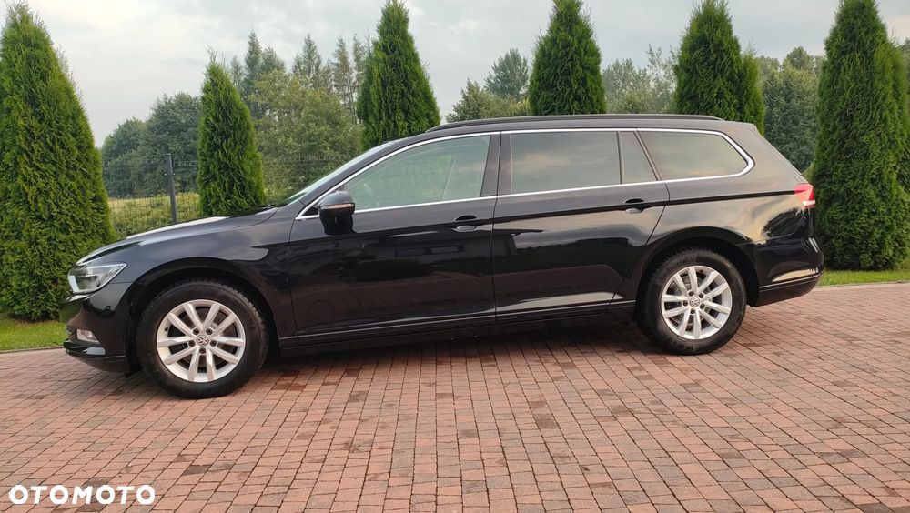 Volkswagen Passat 2.0 TDI SCR Elegance - 13