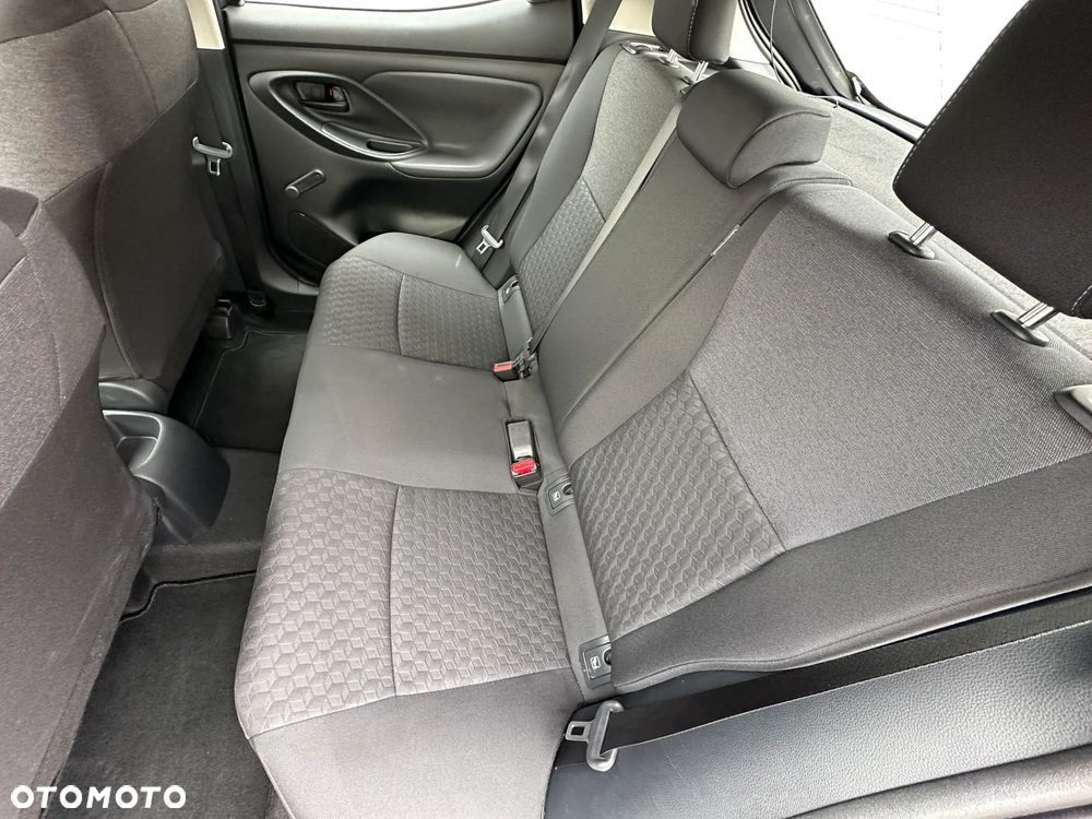 Toyota Yaris 1.5 Comfort - 17