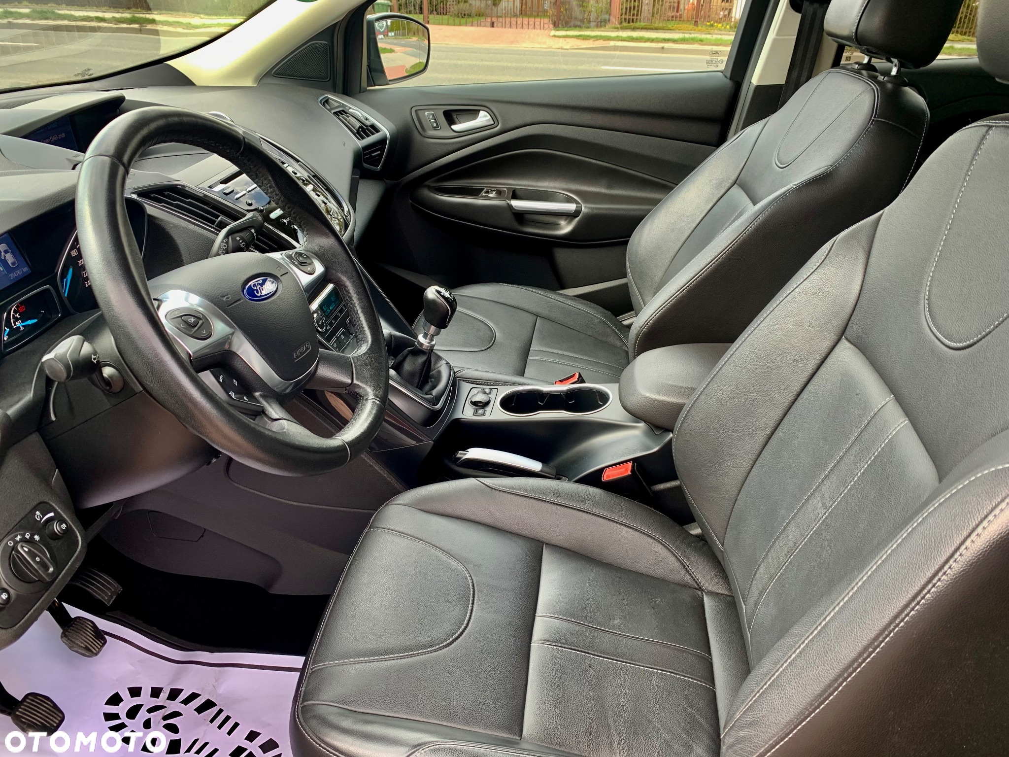 Ford Kuga 2.0 TDCi Titanium - 23