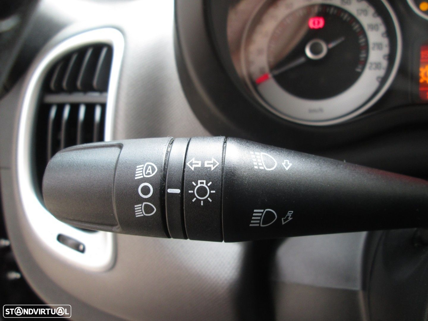 Fiat 500L Living 1.6 MJ S&S - 14