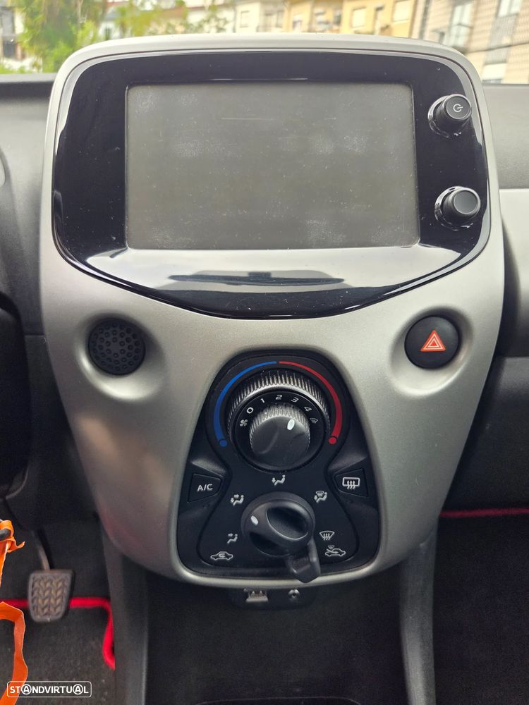 Toyota Aygo - 11