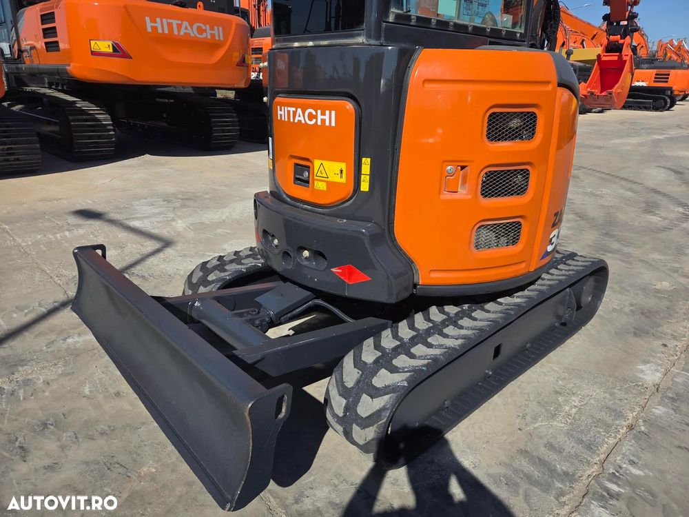 Hitachi 3,7 tone, Hitachi ZX33-6, 2023, 2.253h, CUPLA RAPIDA+3 cupe NOI, lama nivelare, inst picon pe brate, aer cond, antifurt, latime 1,55m, ad sapare, 3,5m, ridica 2,8t, posibilitate leasing 4 ani, senile 90% ok, PROMOTIE 36.900 EUR+Tva - 17