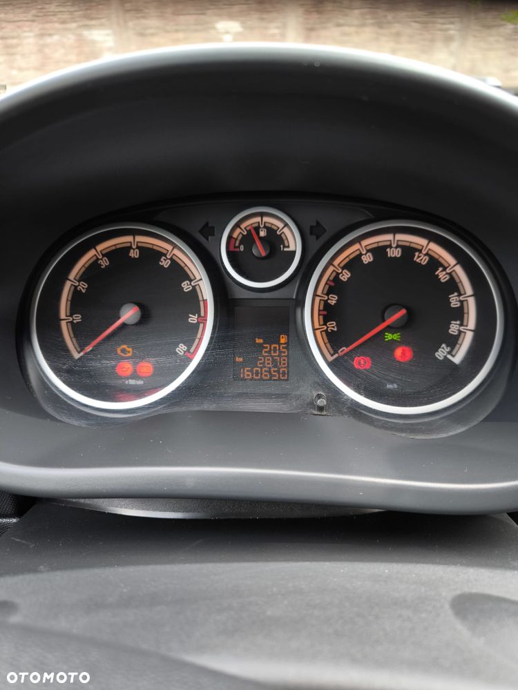 Opel Corsa 1.2 16V Cosmo - 11