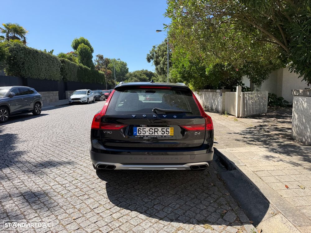 Volvo V90 Cross Country - 6