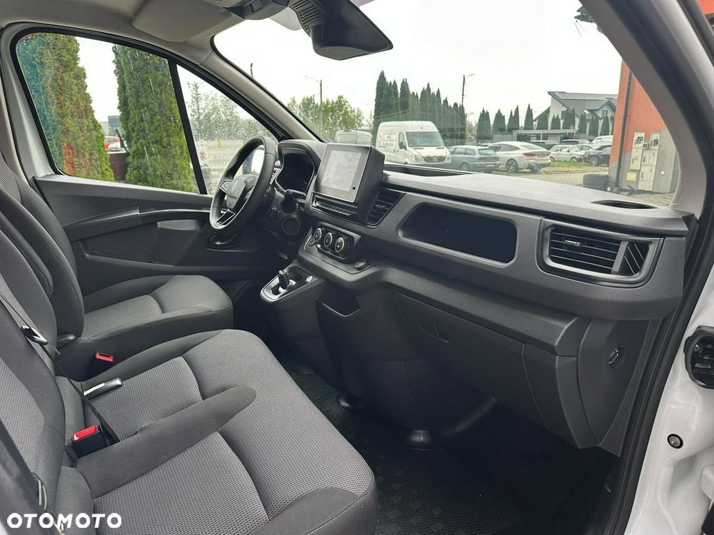 Renault Trafic - 17
