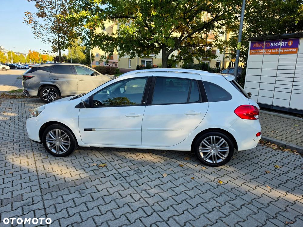 Renault Clio - 8