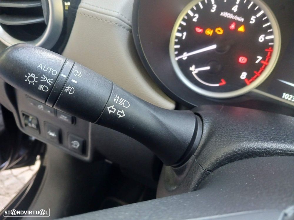 Nissan Micra 0.9 IG-T N-Connecta Urban S/S - 23