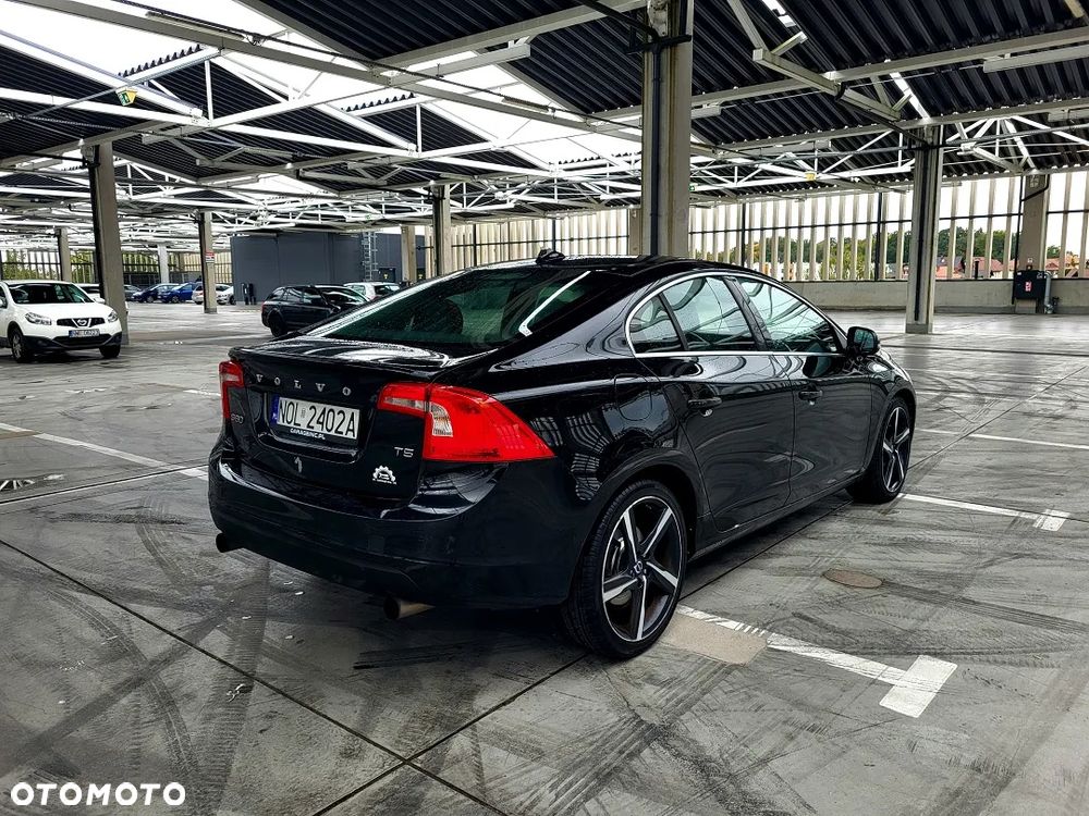 Volvo S60 2.5 T5 - 5
