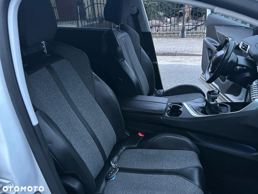 Peugeot 5008 BlueHDI 130 Active Business-Paket - 18