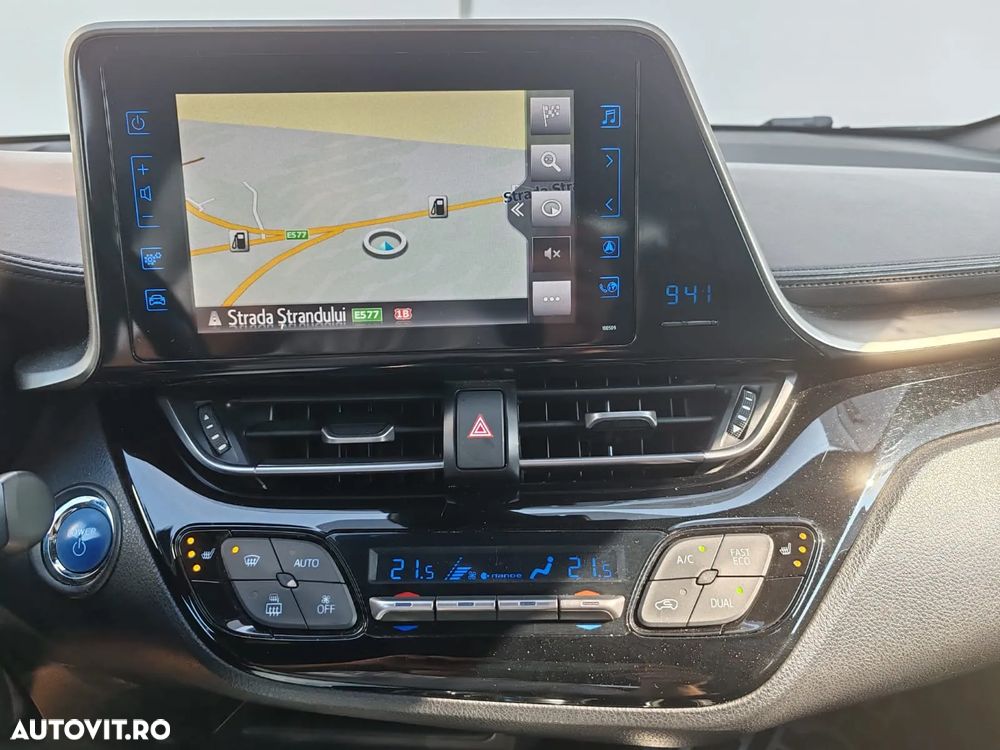Toyota C-HR 1.8 HSD 4x2 CVT C-lassy LED - 12