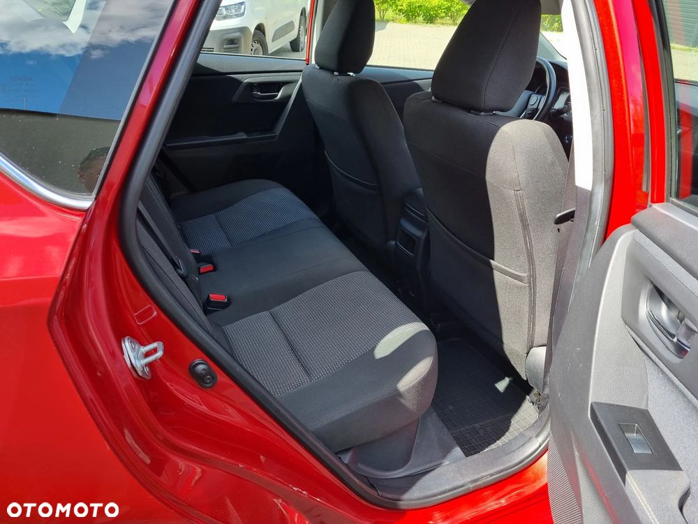 Toyota Auris 1.8 HSD Luna - 10