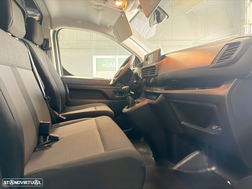 Opel Vivaro Outro - 25