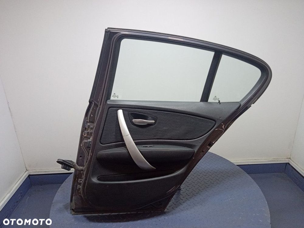 BMW 1 E87 DRZWI TYŁ PRAWE TYLNE A22 - 2