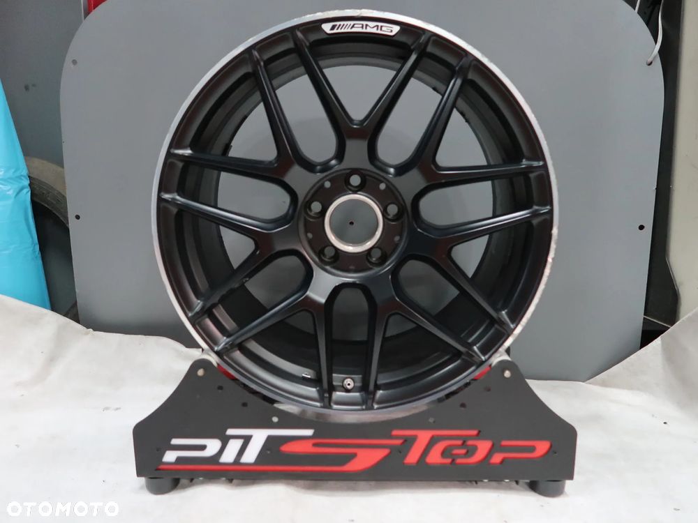 W033 Felga Mercedes A1774012400 9x19et52 - 3