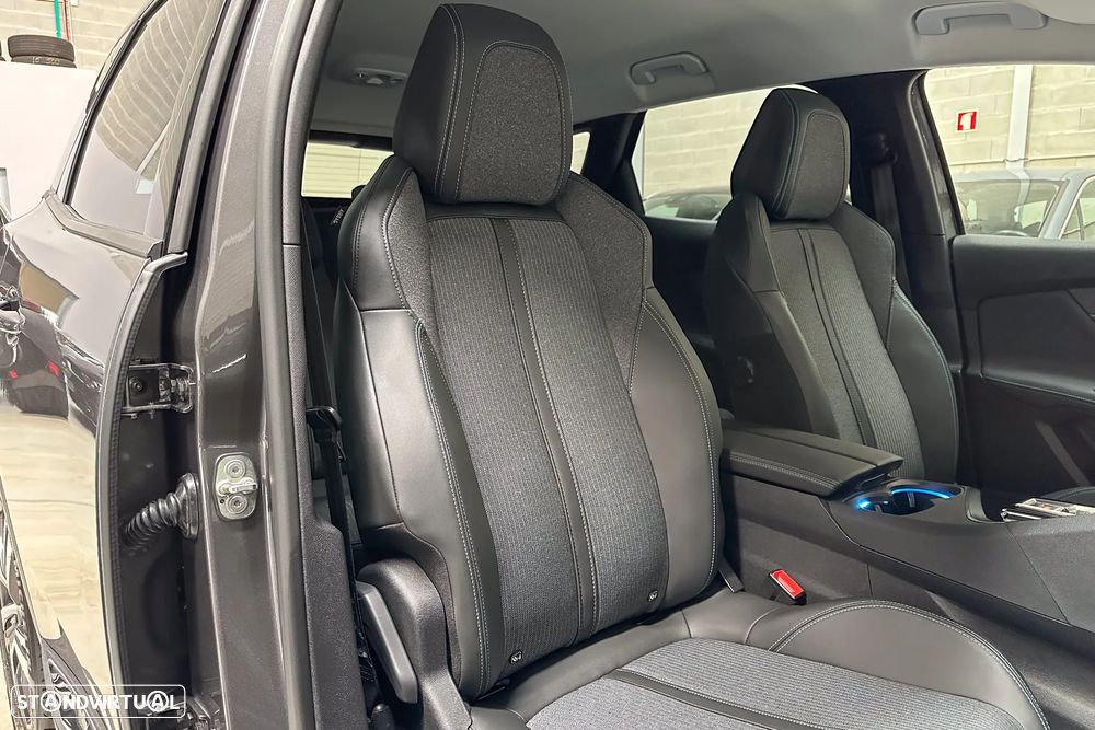 Peugeot 3008 1.6 Hybrid Allure Pack e-EAT8 - 11
