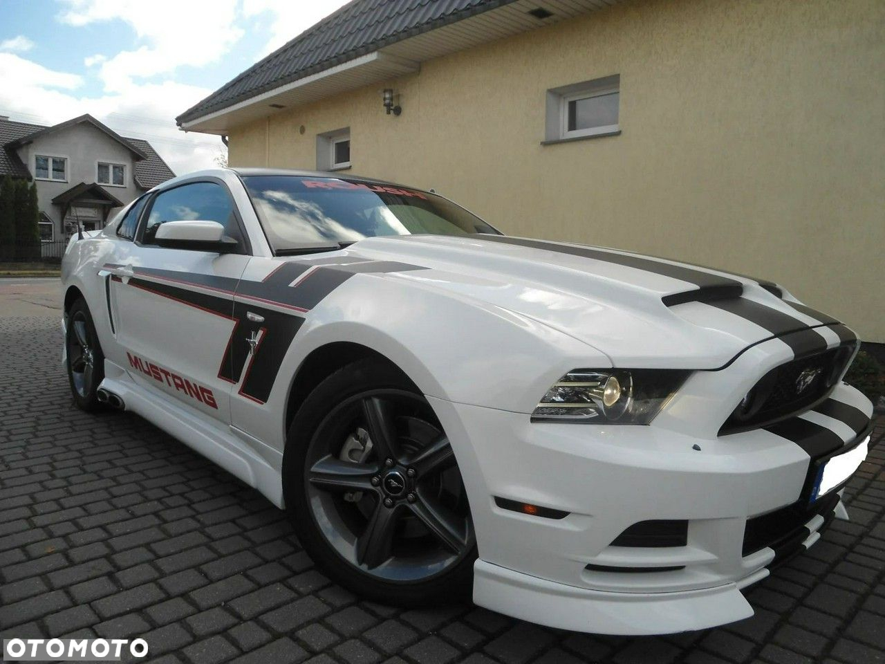 Ford Mustang - 8
