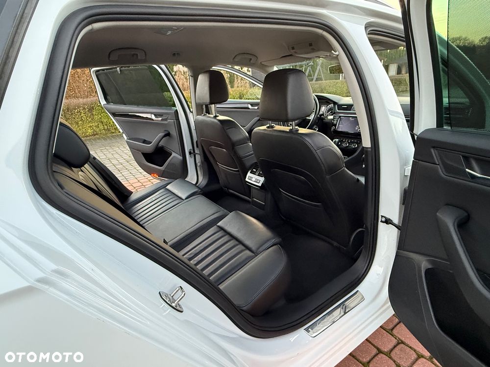 Skoda Superb 2.0 TDI DSG L&K - 24