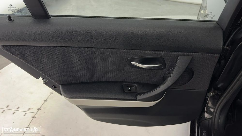 BMW 318 d Navigation - 42