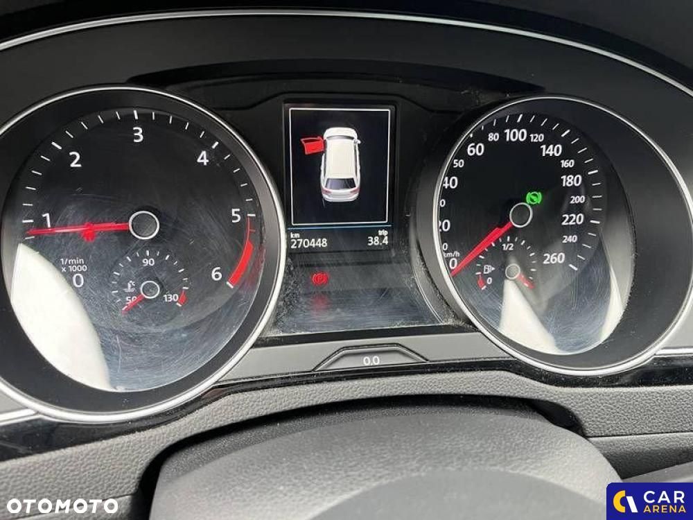 Volkswagen Passat - 10