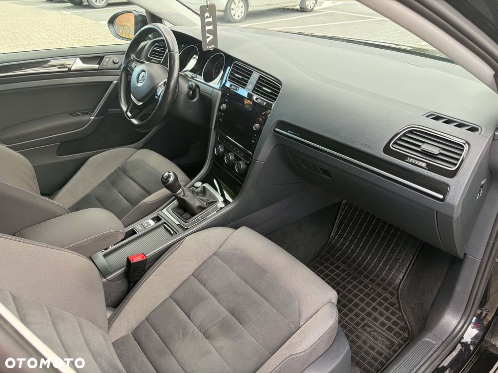 Volkswagen Golf 1.4 TSI BMT Highline - 32
