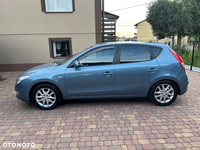 Hyundai i30 2.0 Premium - 7