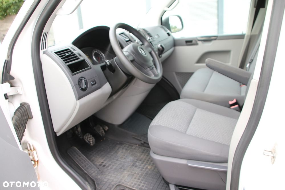 Volkswagen Transporter Lang EU5 - 11
