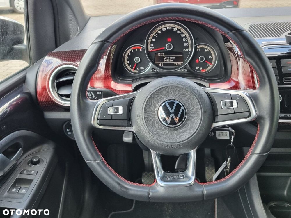 Volkswagen up! 1.0 TSI GTI - 17