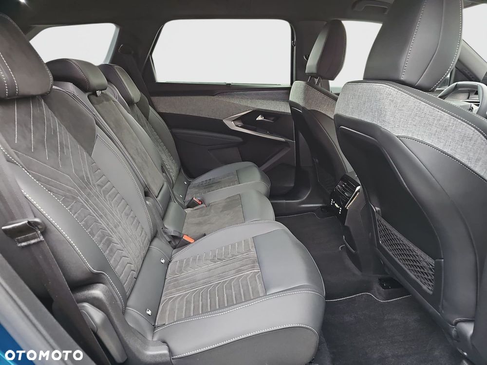 Peugeot 5008 1.2 PureTech mHEV GT Exclusive S&S e-DCS6 - 18