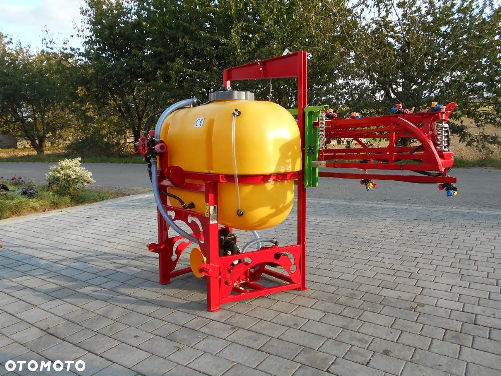 SOKÓŁ Opryskiwacz polowy 200/400/600/800l  DEMAROL potrójna oprawa rozpylaczy/zawór - 2