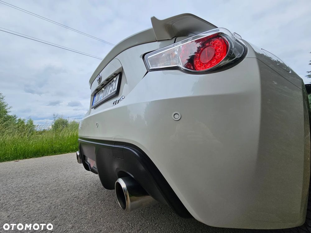 Toyota GT86 2.0 Prestige - 10