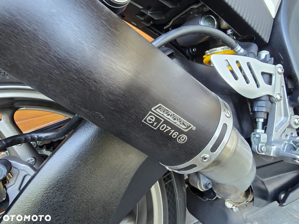 Suzuki GSX-R - 12