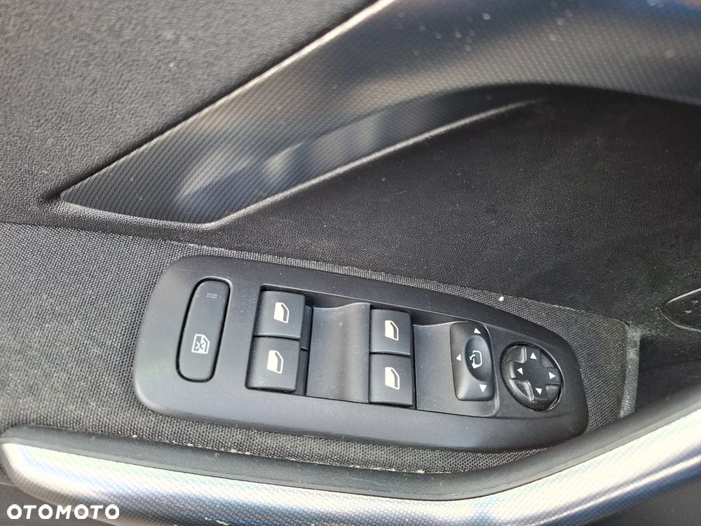 Peugeot 2008 PureTech 110 GPF Stop&Start EAT6 Allure - 20