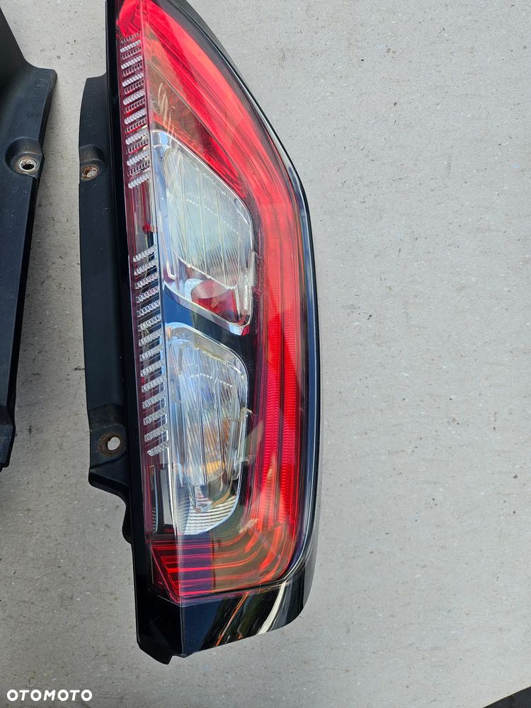 Fiat Punto III  3 EVO  lampa tył tylna   lewa - 2