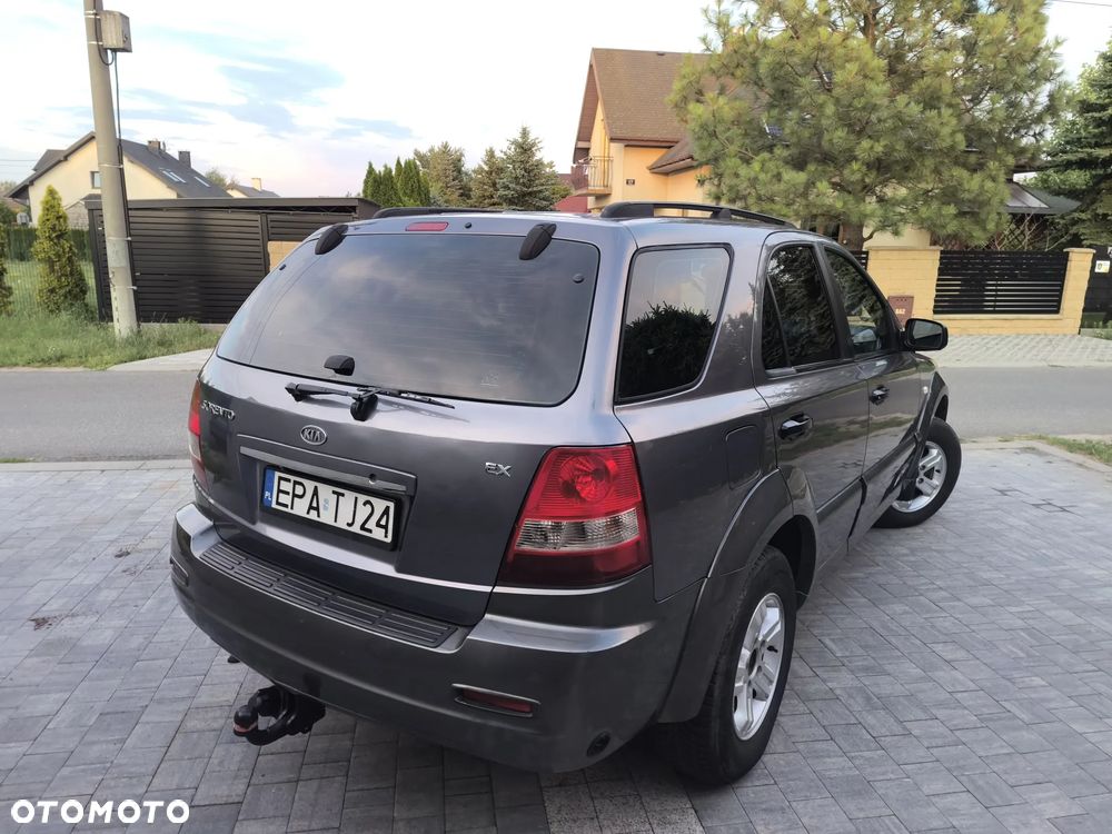 Kia Sorento - 2