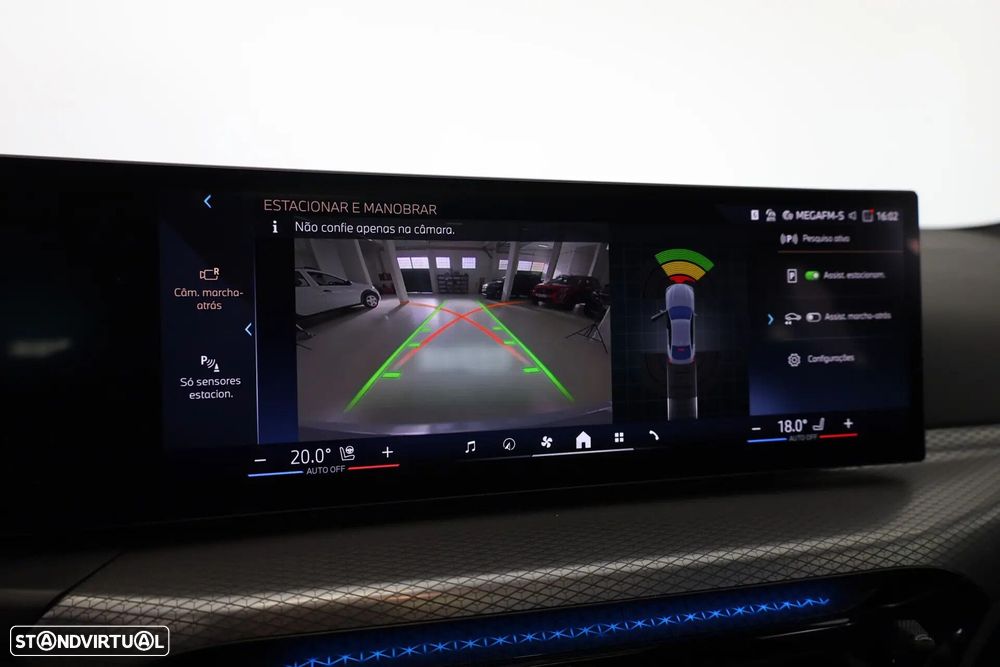 BMW i4 eDrive40 Edição Desportiva M - 33