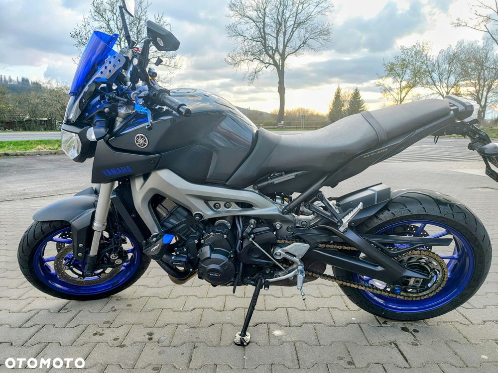 Yamaha MT - 4