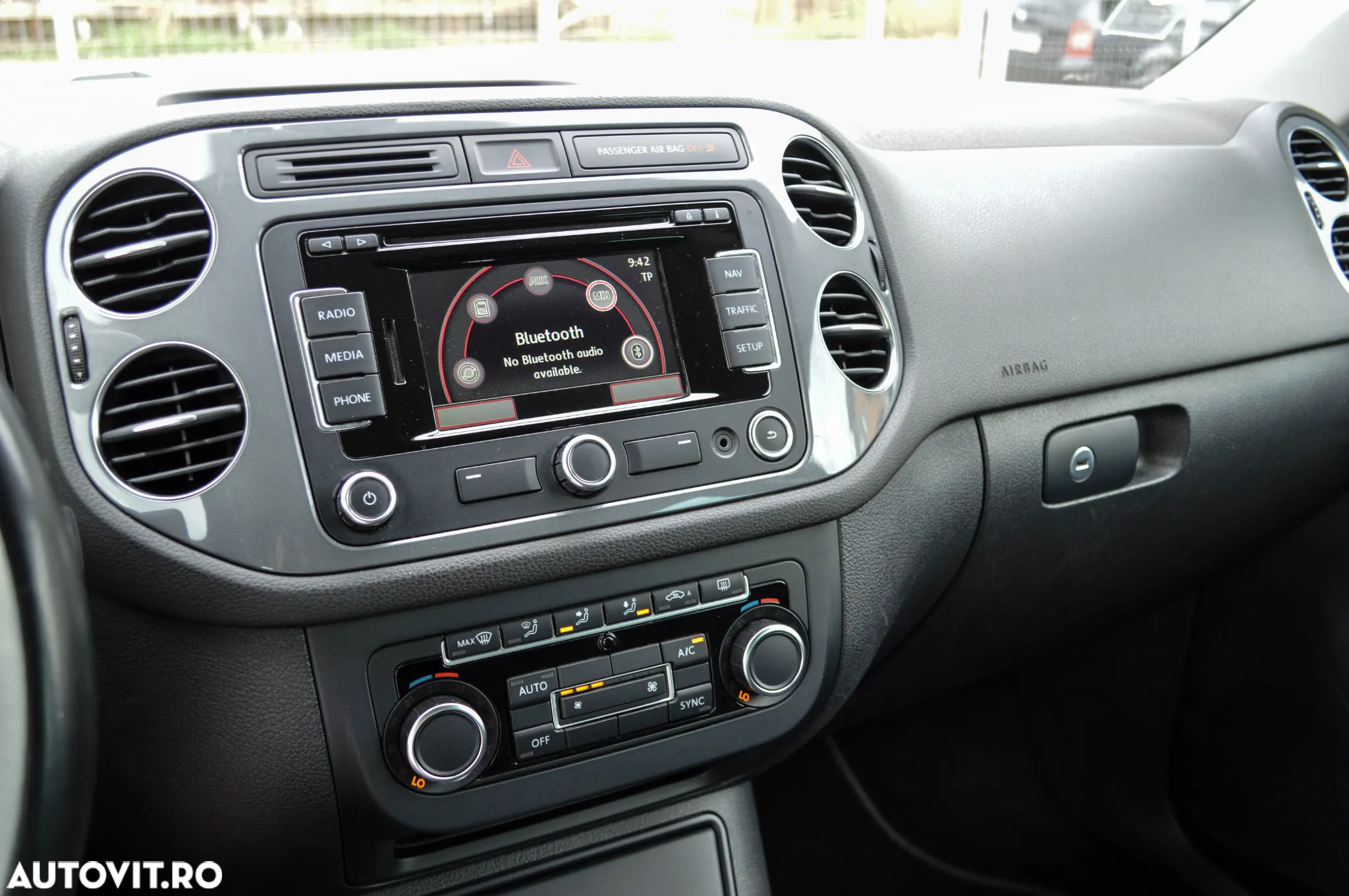 Volkswagen Tiguan 2.0 TDI DPF 4Motion BlueMotion Technology DSG Lounge Sport & Style - 20