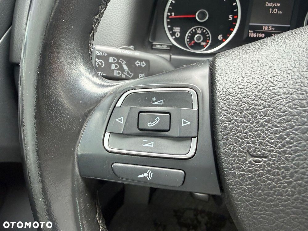 Volkswagen Tiguan - 22