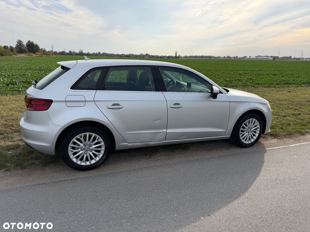 Audi A3 Sportback - 8