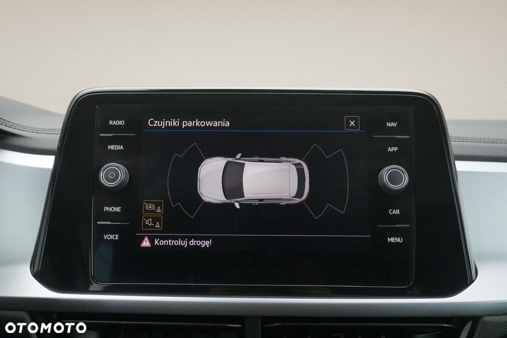 Volkswagen T-Roc 1.5 TSI Life DSG - 17