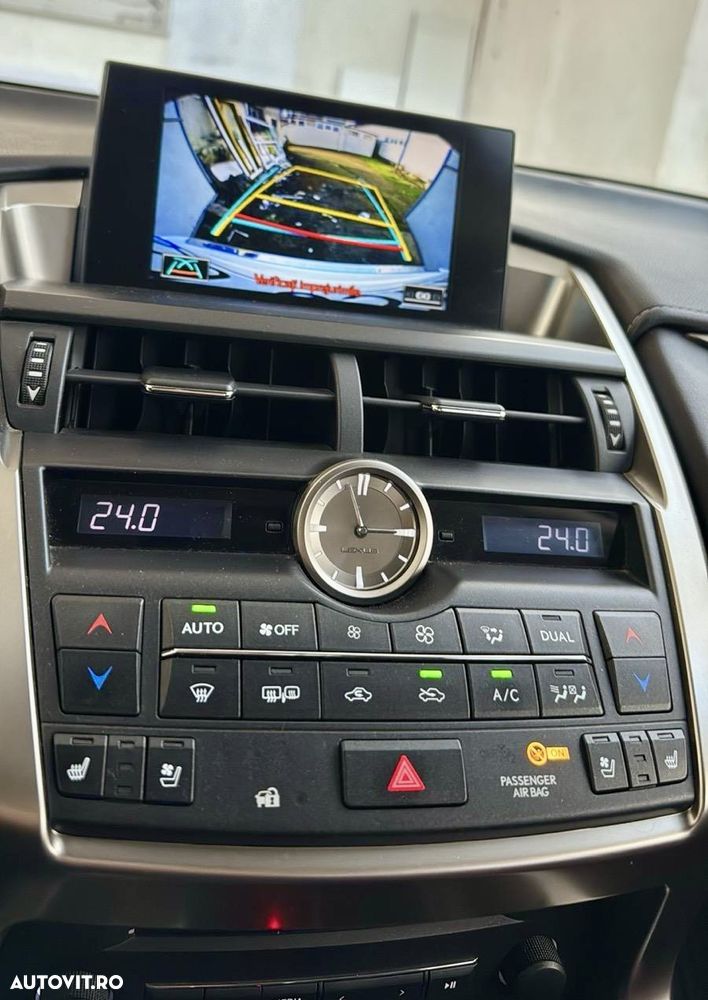 Lexus Seria NX 300h AWD Luxury - 11