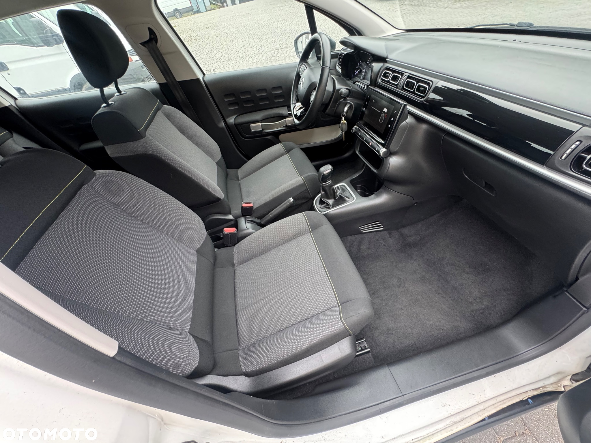 Citroën C3 1.2 PureTech Feel - 20