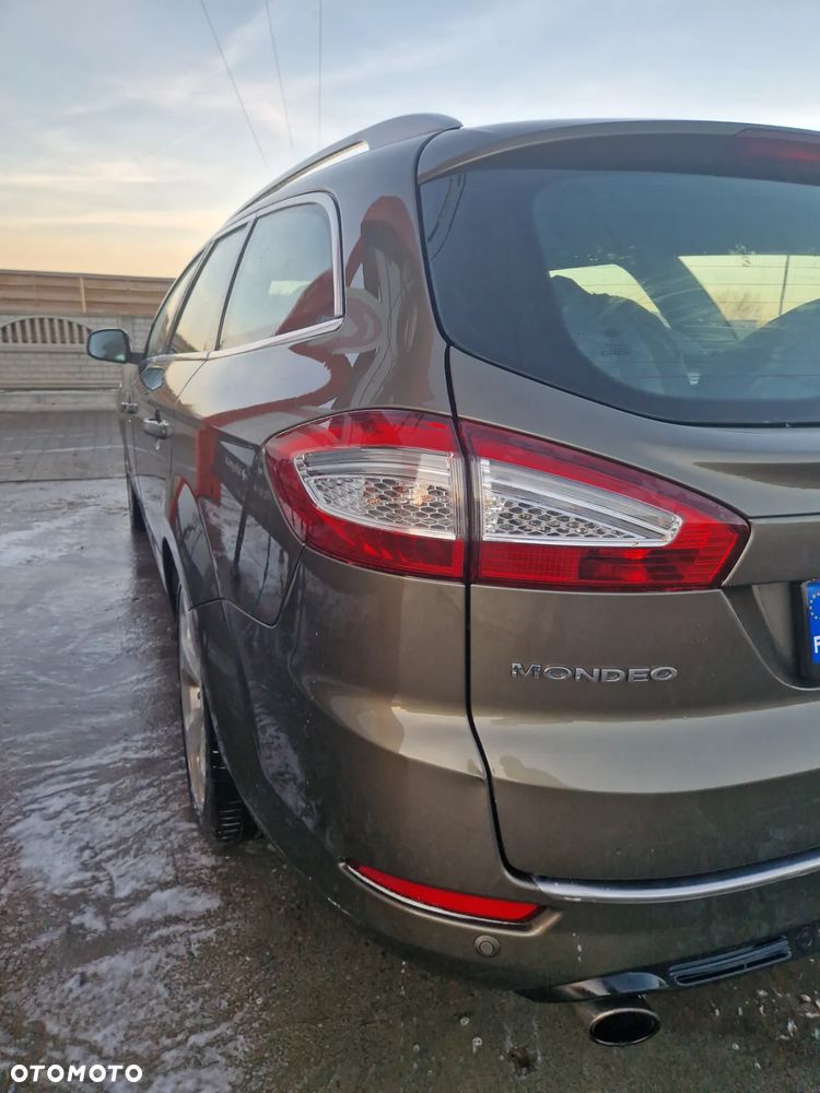 Ford Mondeo - 8