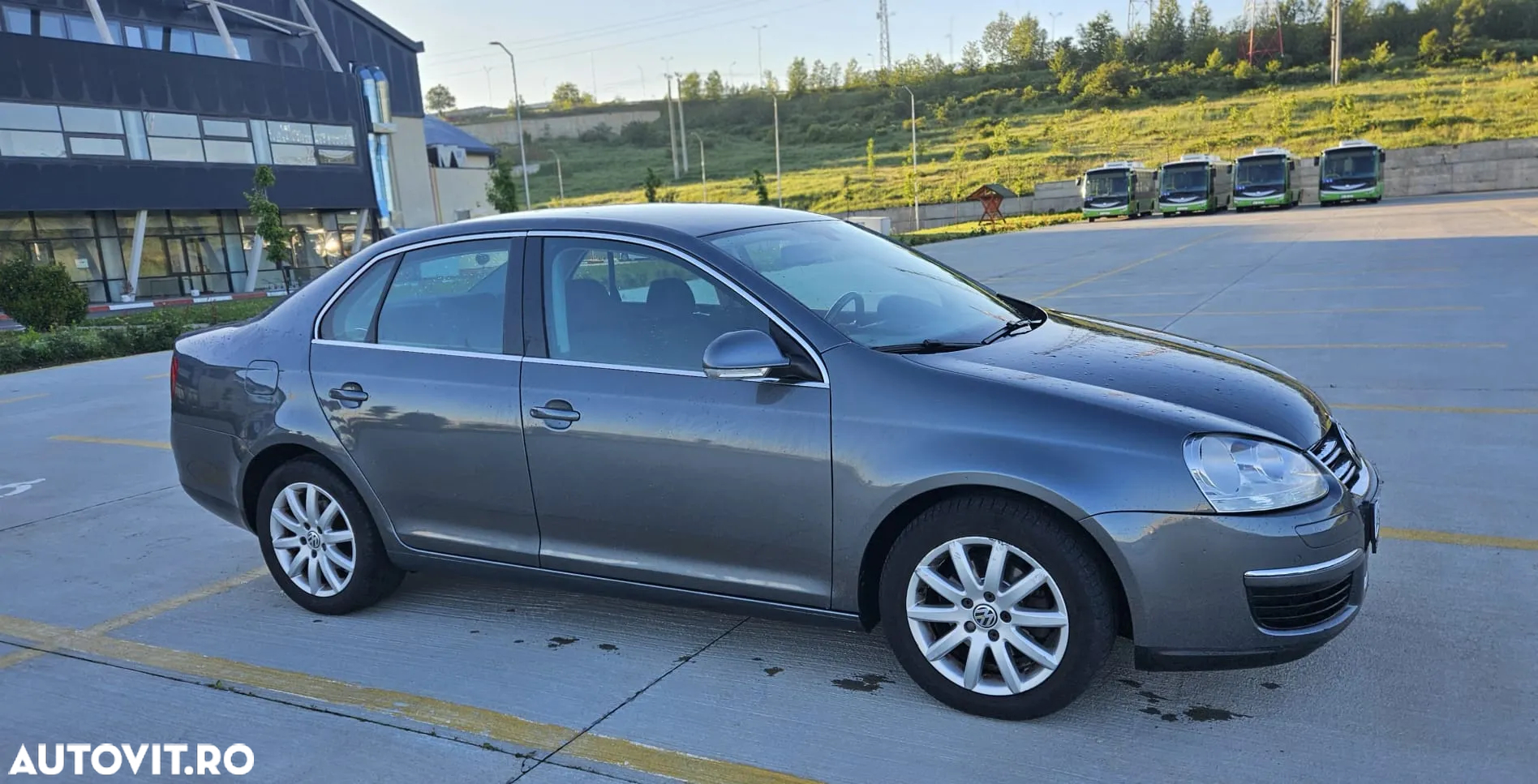 Volkswagen Jetta 1.6 TDI Blue Motion Technology Comfortline - 7