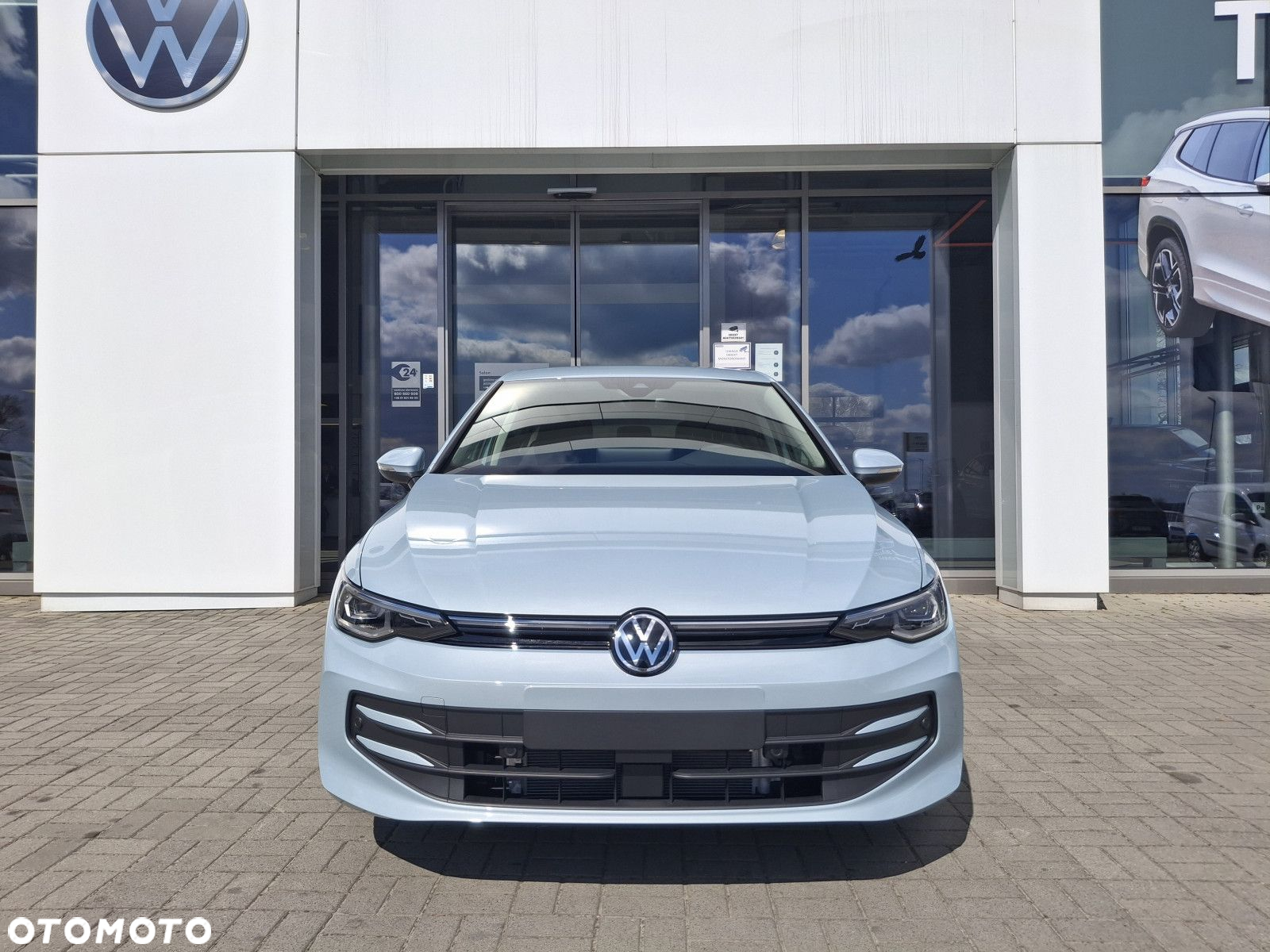 Volkswagen Golf - 2