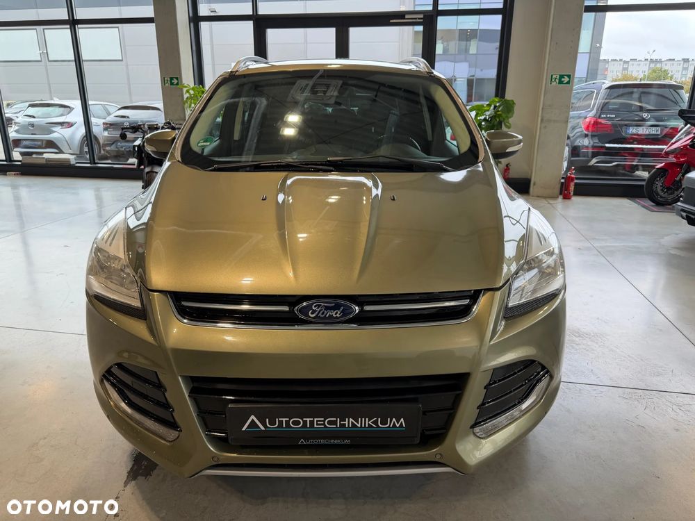 Ford Kuga 2.0 TDCi 2x4 Titanium - 2