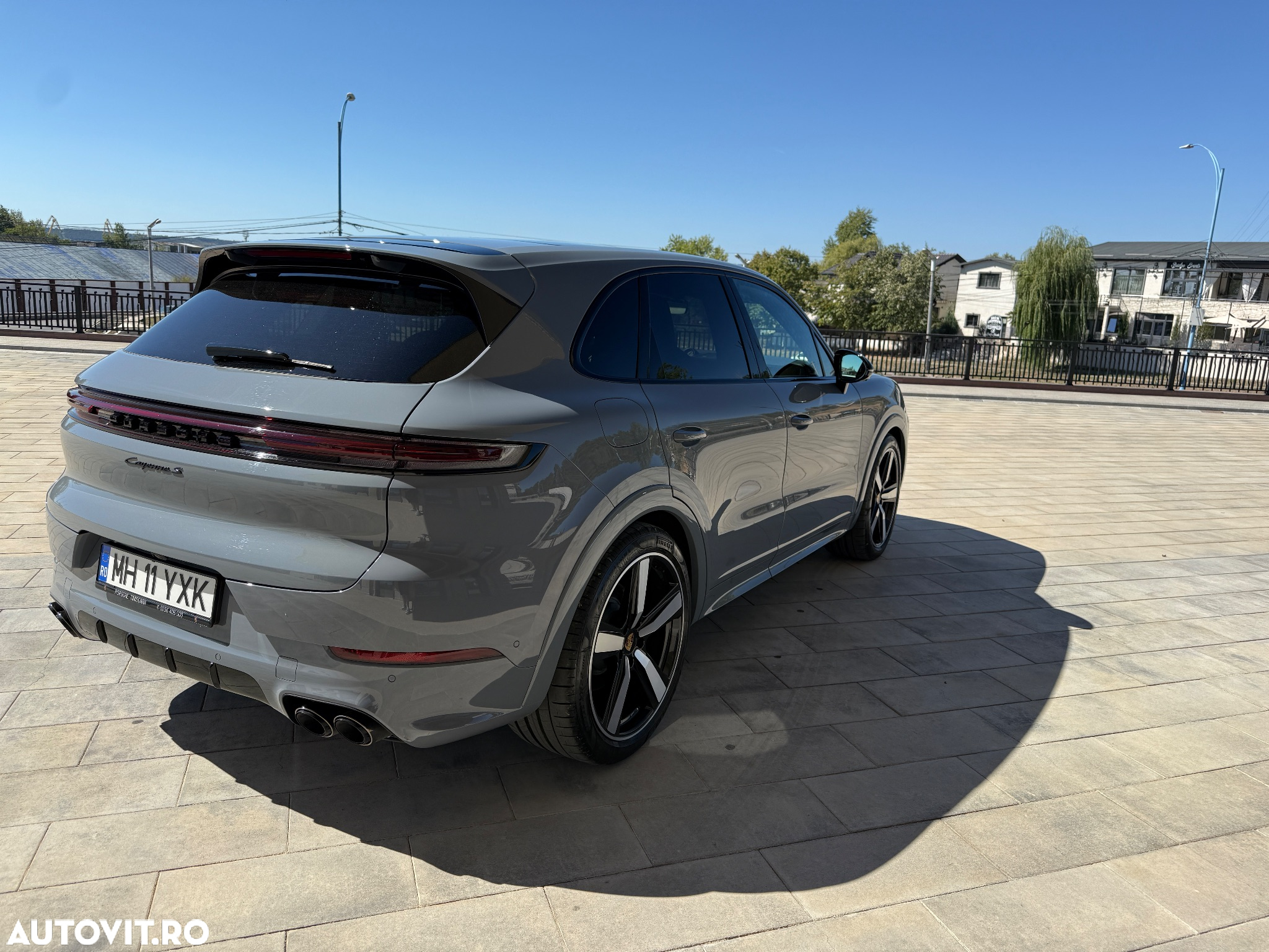 Porsche Cayenne S - 6